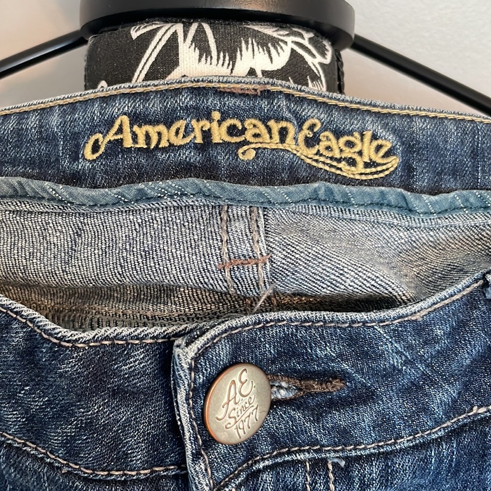 American Eagle “Straight77” size 8 regular